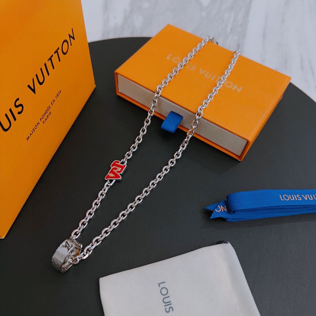 Louis Vuitton Necklaces